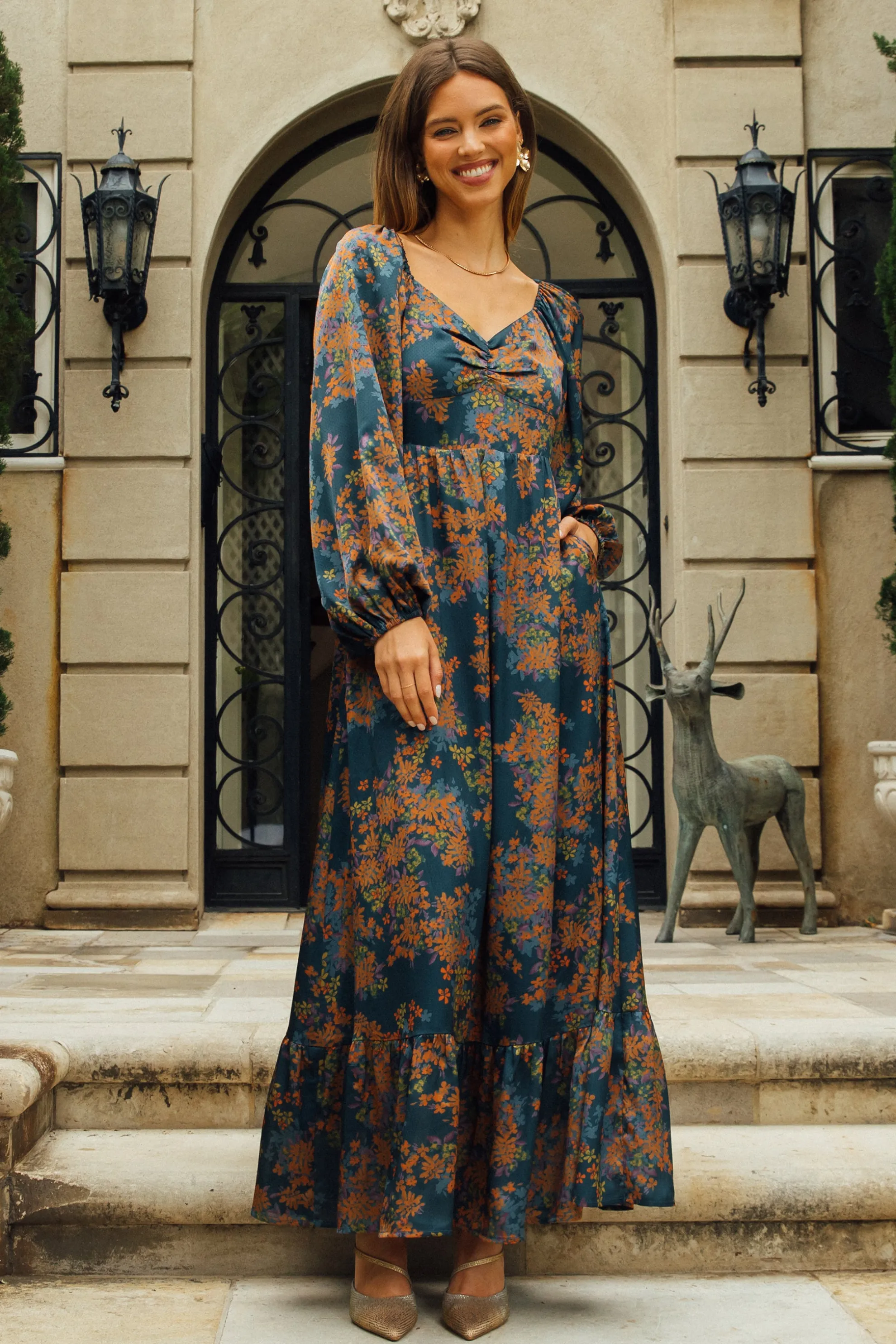 Sweetheart Neckline Longsleeve Maxi Dress